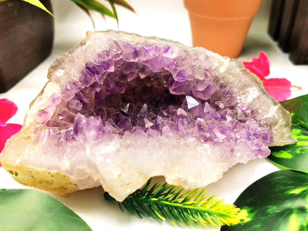 Amethyst cave / geode / cluster / crystal - reiki/energy/chakra healing - 6 inches (15 cms) tall cheapest and 760 gms (1.67 lb)