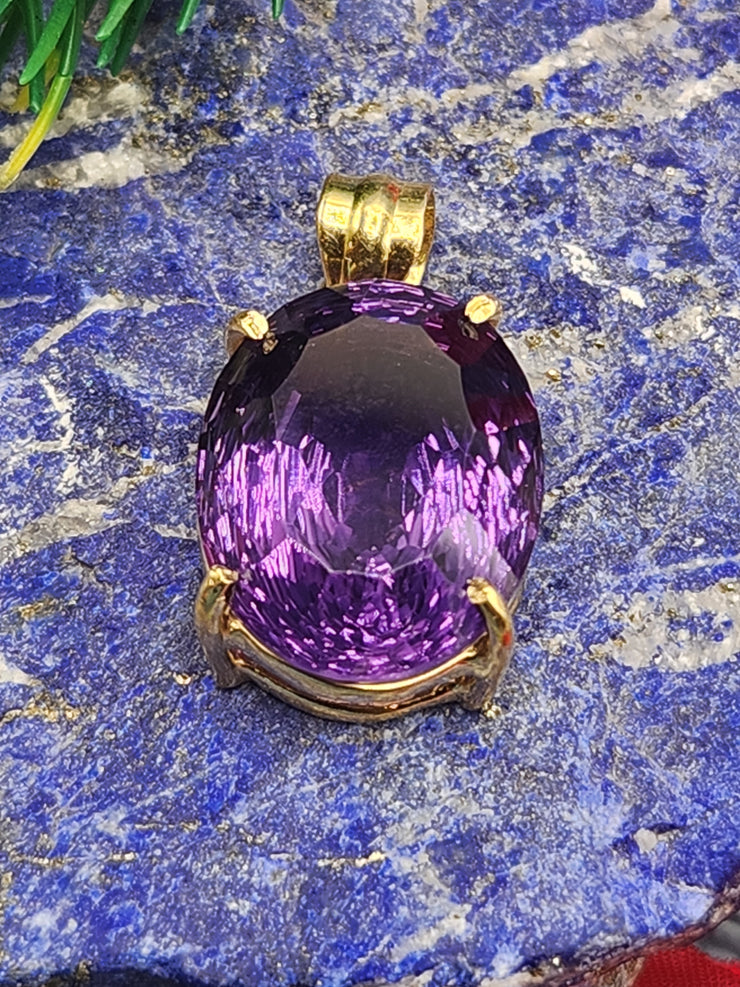 Amethyst Faceted Pendant in Gold Rhodium - Elegance and Healing | Crystal Pendant