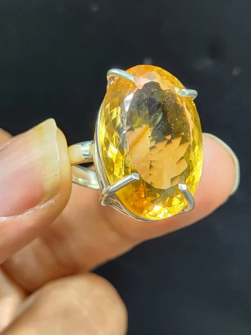 Unlocking Jupiter’s Blessings: The Power of Yellow Sapphire and Citrine for Success and Prosperity