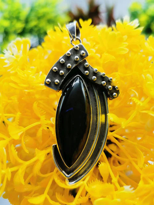 Black Onyx Stone - The Best Everyday Wear Product