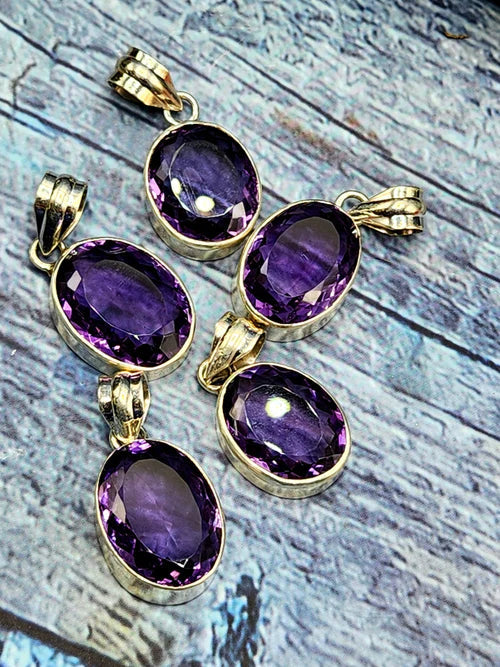 How Wearing an Amethyst Pendant Helps Cultivate Peace, Clarity, and Emotional Balance?