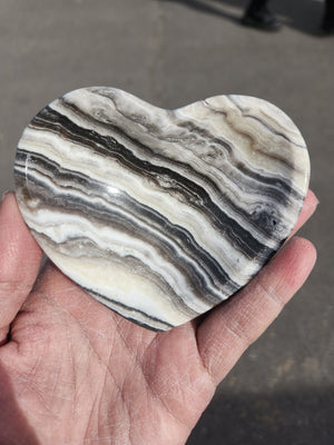 Zebra Onyx Heart Bowl: A Symbol of Balance, Clarity and Positivity | Crystal Decor | Crystal Healing