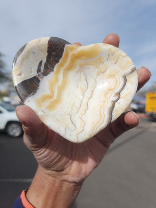 Zebra Onyx Heart Bowl: A Symbol of Love, Balance, and Spiritual Awakening | Crystal Decor | Crystal Healing