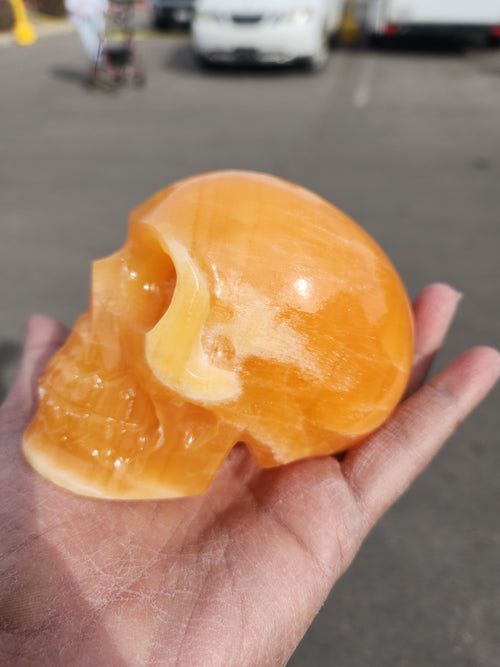 Orange Calcite Skull Carving: A Symbol of Balance, Clarity and Positivity | Crystal Decor | Crystal Healing