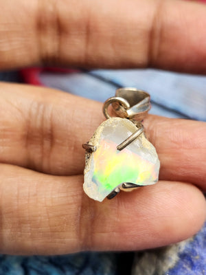 Ethiopian Opal Rough Single Stone Pendant in Silver - A Radiant Gemstone Treasure