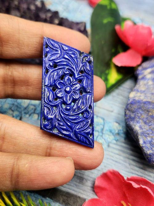 Lapis Lazuli Pendant in Mughal Floral Design - Capturing the Regal Essence of Timeless Beauty