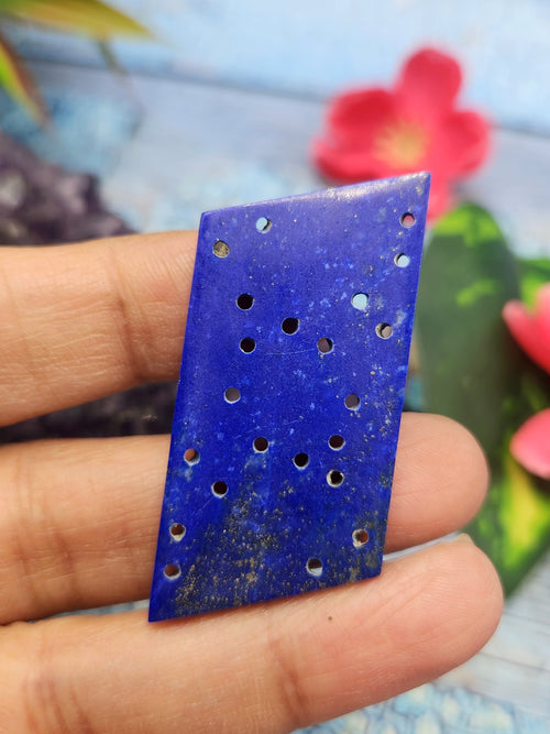 Lapis Lazuli Pendant in Mughal Floral Design - Capturing the Regal Essence of Timeless Beauty