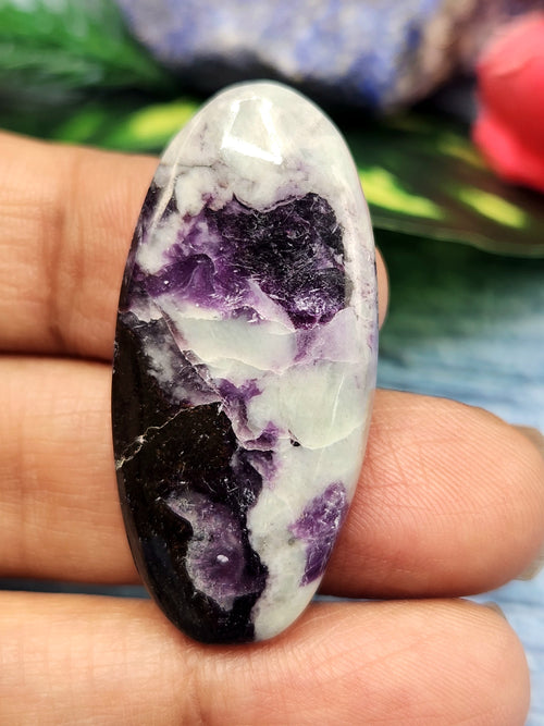 Kammerite Cabochon Oval Shaped Loose Gemstone - Harnessing Spiritual Energy