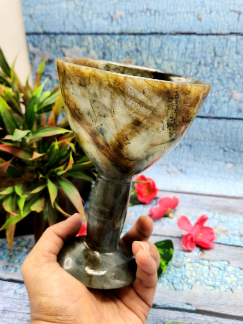 Beautiful gemstone martini glass in labradorite stone - ONLY 1 PIECE - wine glass