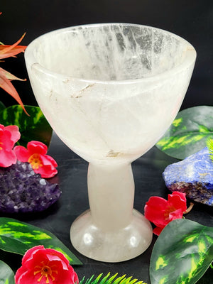 Beautiful gemstone martini glass in white quartz stone - ONLY 1 PIECE