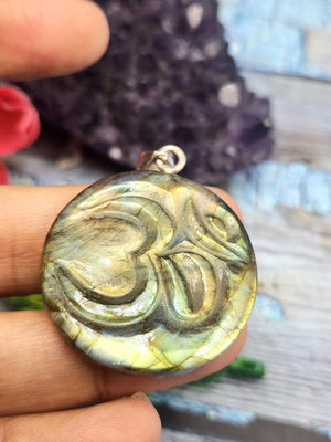 Divine Handmade Labradorite Om Pendant - Embrace Spiritual Harmony and Artistic Craftsmanship - ONE PIECE ONLY